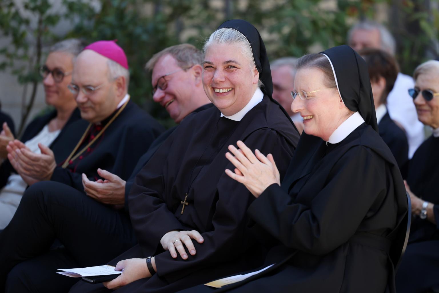 400 Jahre Elisabethinnen in Aachen und Europa - Generaloberin Schwester Marianne Liebl, Schwester Johanna, Ökonomin und Generalvikarin (li.) (c) Bistum Aachen - Andreas Steindl