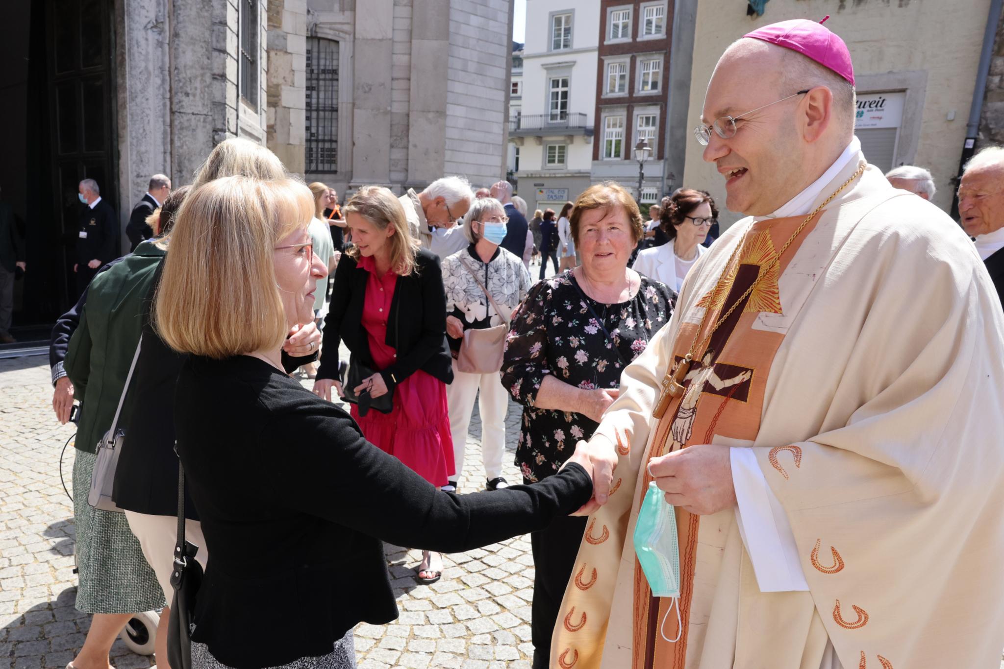 Bischof Dr. Helmut Dieser hat am Sonntag, 15. Mai, seinen 60. Geburtstag gefeiert. In seiner Predigt im Aachener Dom bedankte er sich bei den vielen Menschen, die ihn während dieser Zeit begleitet haben.