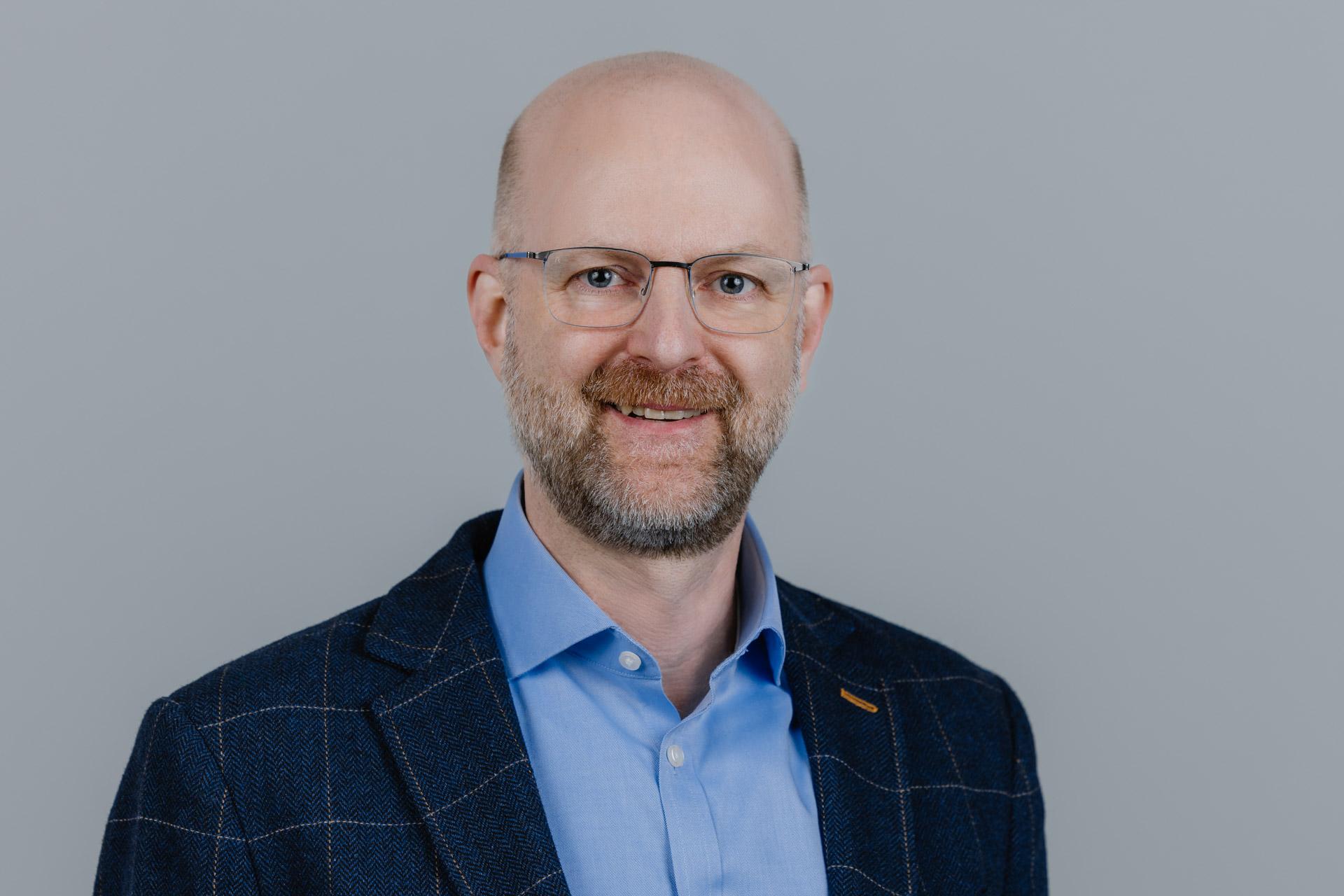 Dr. Arnd Küppers