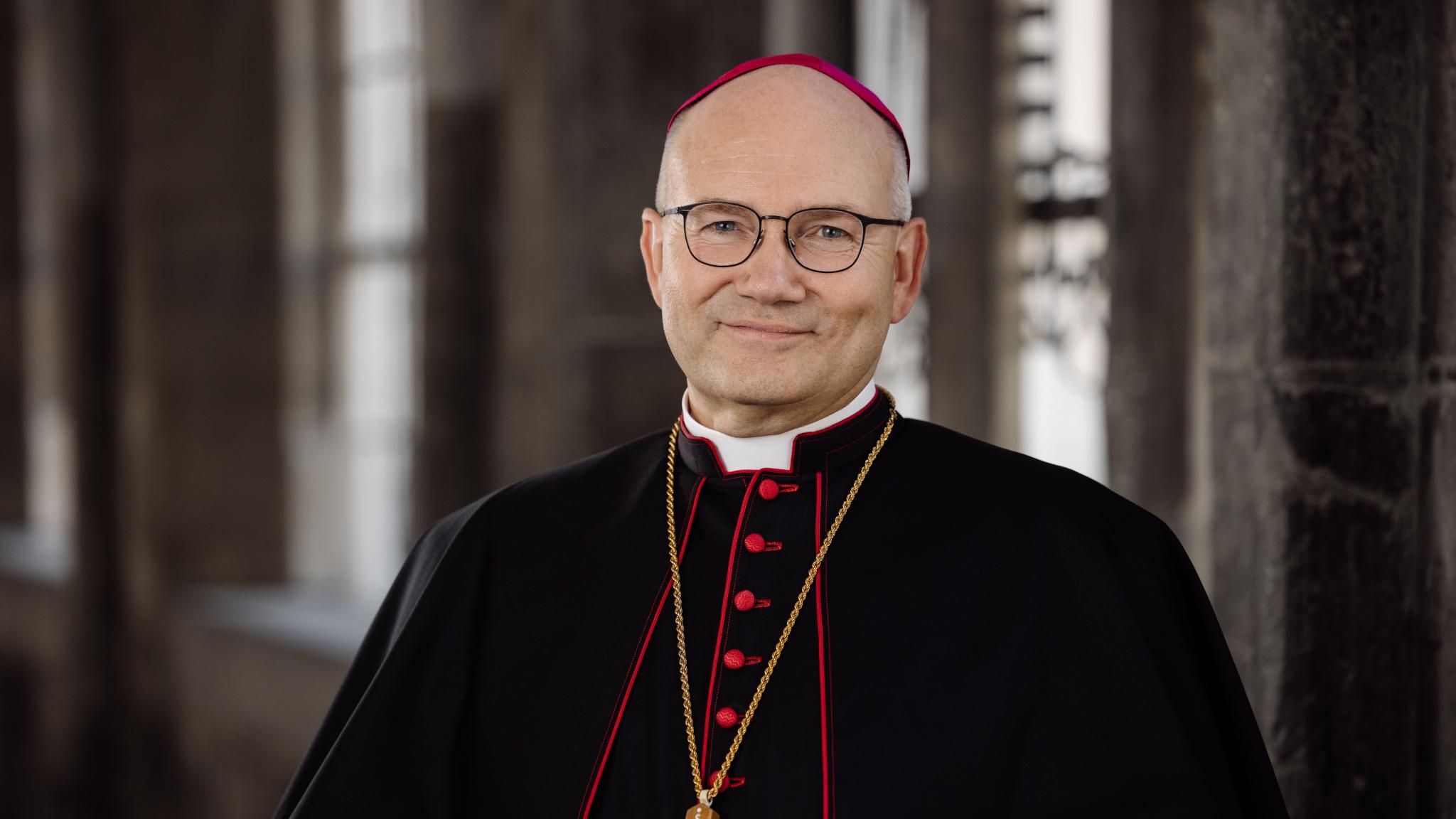 Bischof Dieser im Ornat