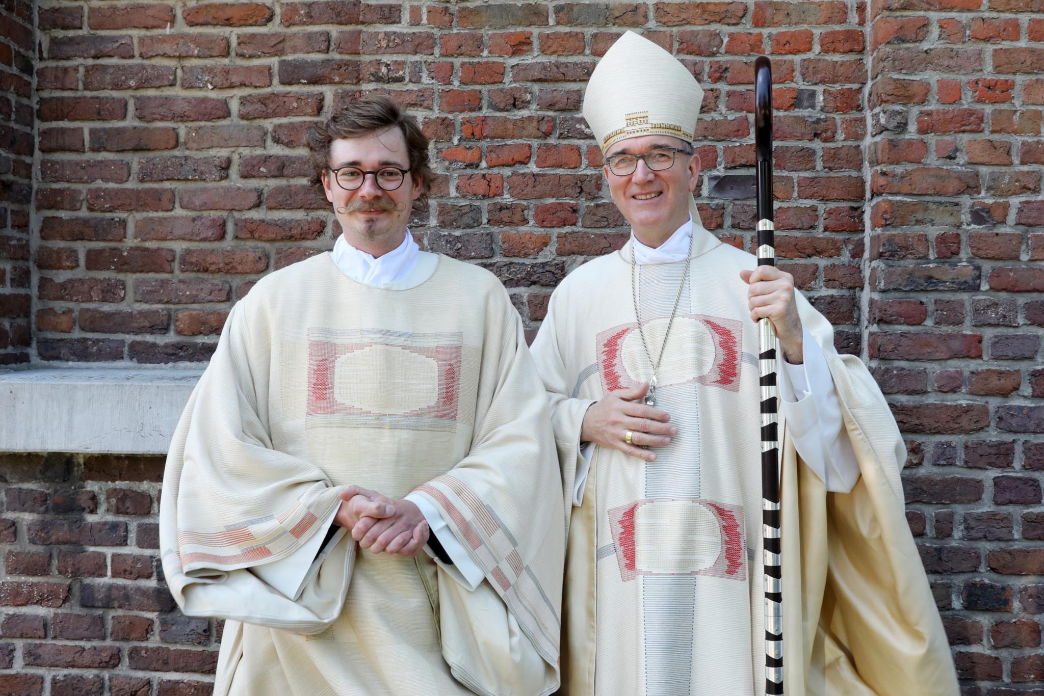 Diakon Christoph Glanz und Weihbischof Karl Borsch