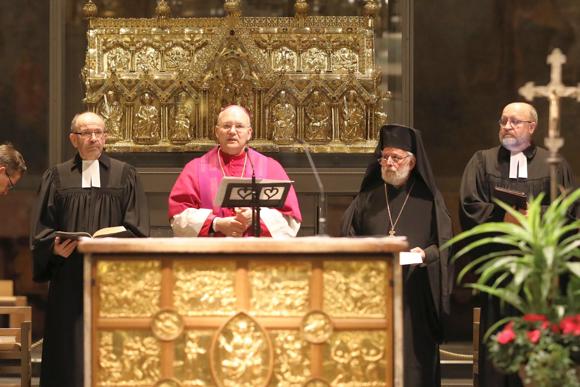 Manfred Rekowski, Präses der Evangelischen Kirche im Rheinland, Bischof Dr. Helmut Dieser, Bischof Evmenios und der Aachener Superintendent Hans-Peter Bruckhoff (v.li)