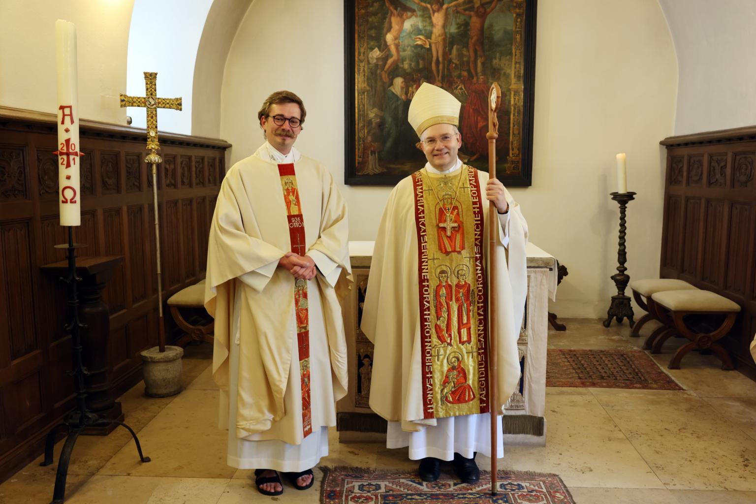 Neupriester Christoph Glanz und Bischof Dr. Helmut Dieser (c) Bistum Aachen / Andreas Steindl