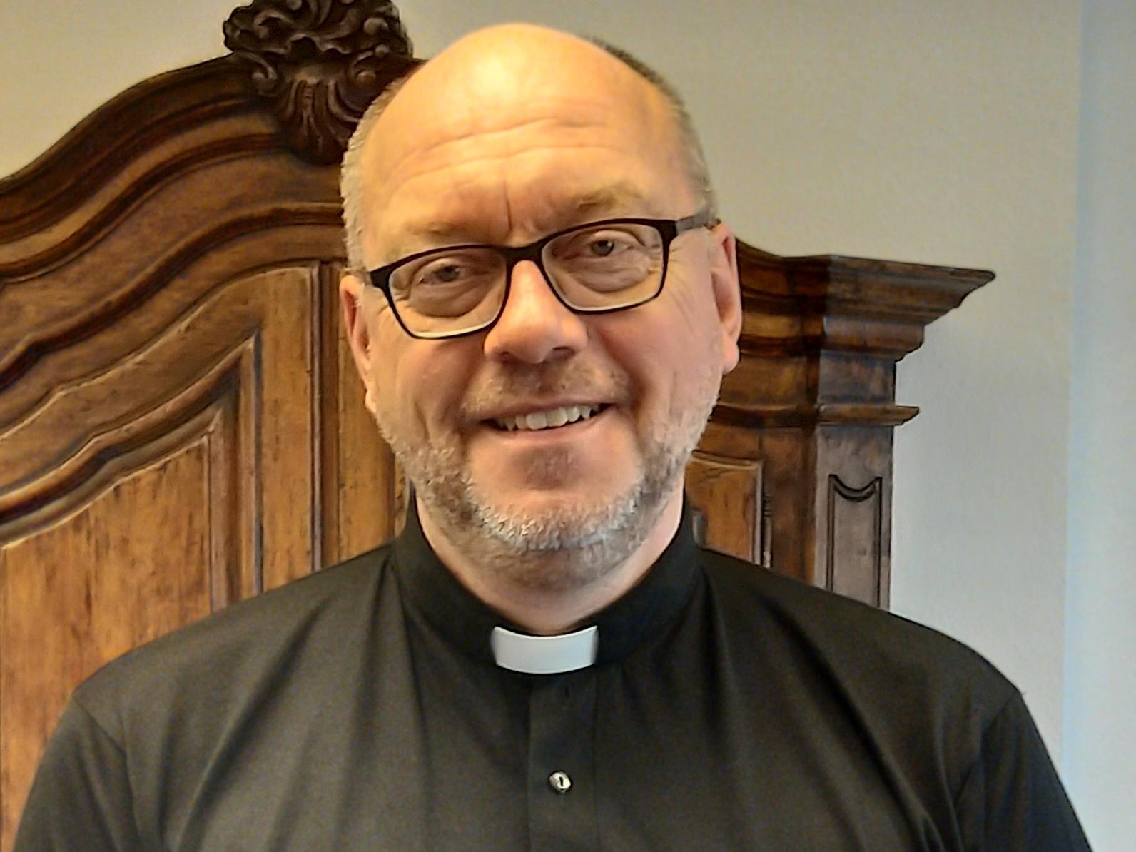 Bischof Dr. Helmut Dieser hat Pfarrer Heinz Intrau zum Pfarradministrator in St. Petrus Übach-Palenberg ernannt.