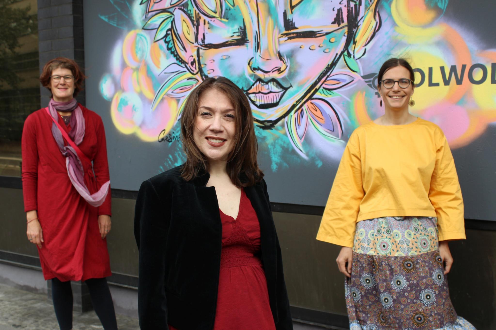 Unterstützung für die Opfer von Zwangsprostitution und Menschenhandel: Solwodi in Aachen feiert zehnjähriges Bestehen. Anke Reermann, Sabine Rompen und Dr. Annette Jantzen (v.l.) wollen das Hellfeld weiter stärken.