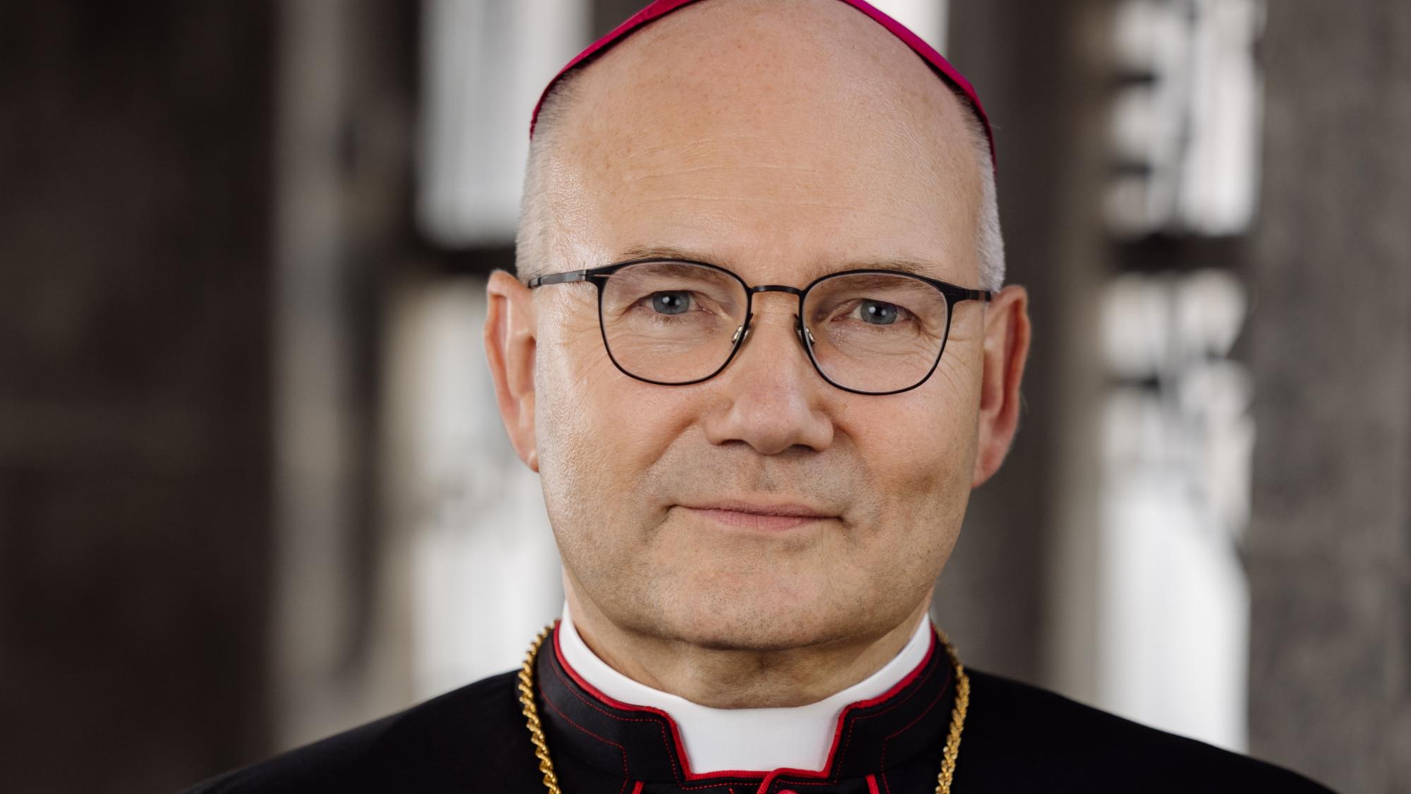 Bischof Helmut Dieser: 
