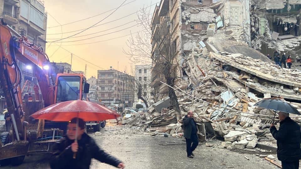 Schwere Zerstörungen durch das Erdbeben in Aleppo / Syrien
