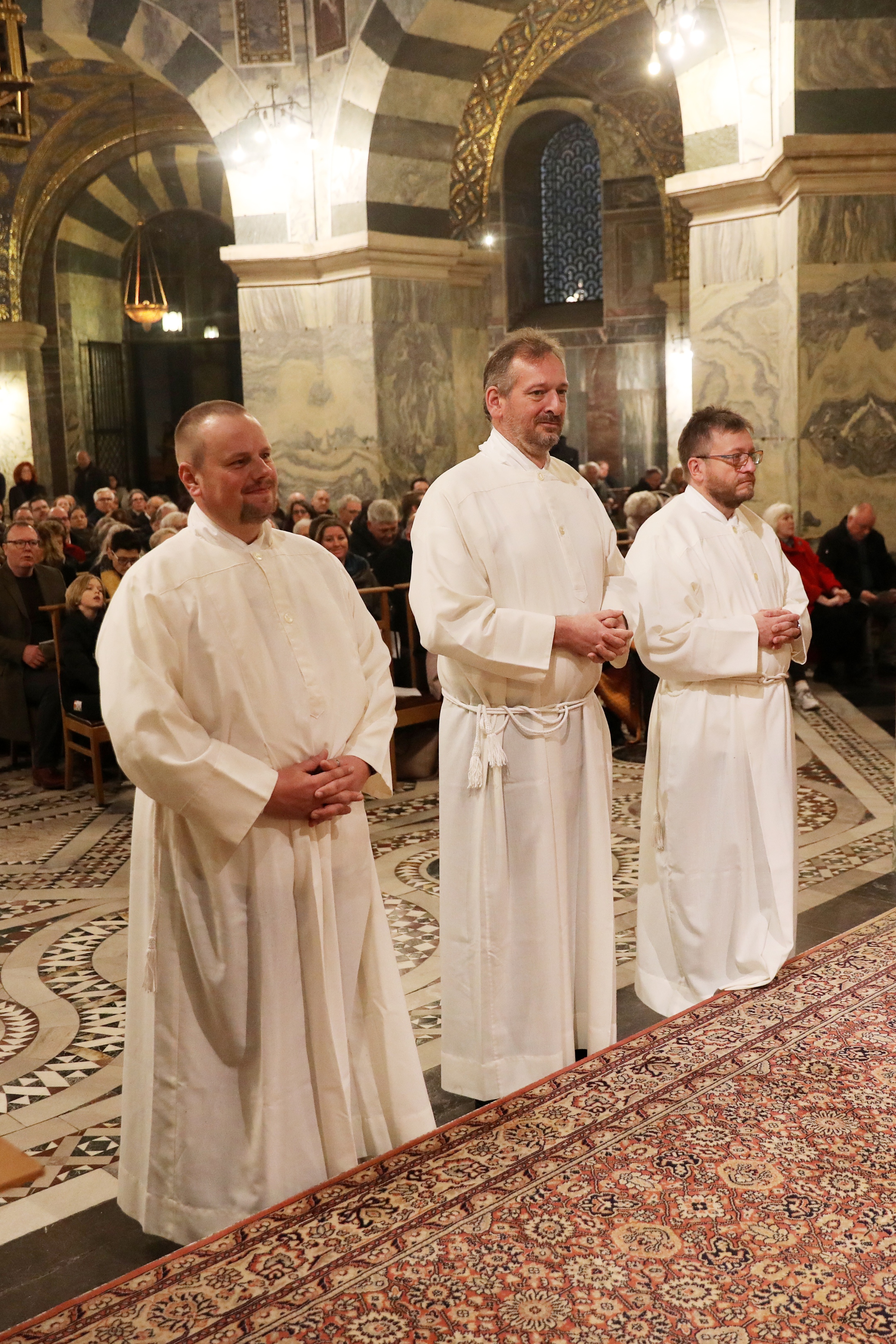 Diakonweihe im Aachener Dom