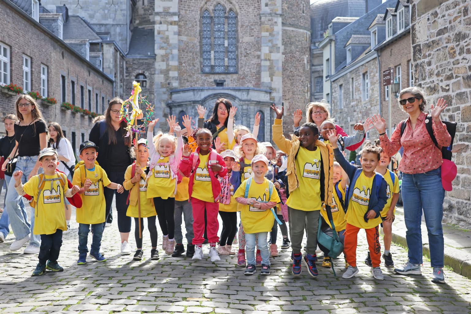 Unterwegs beim 12. Aachener Kinderpilgertag - Die Vorschulkinder des pro-futura Familienzentrums St. Peter und Paul aus Eschweiler (c) Bistum Aachen/A.Steindl