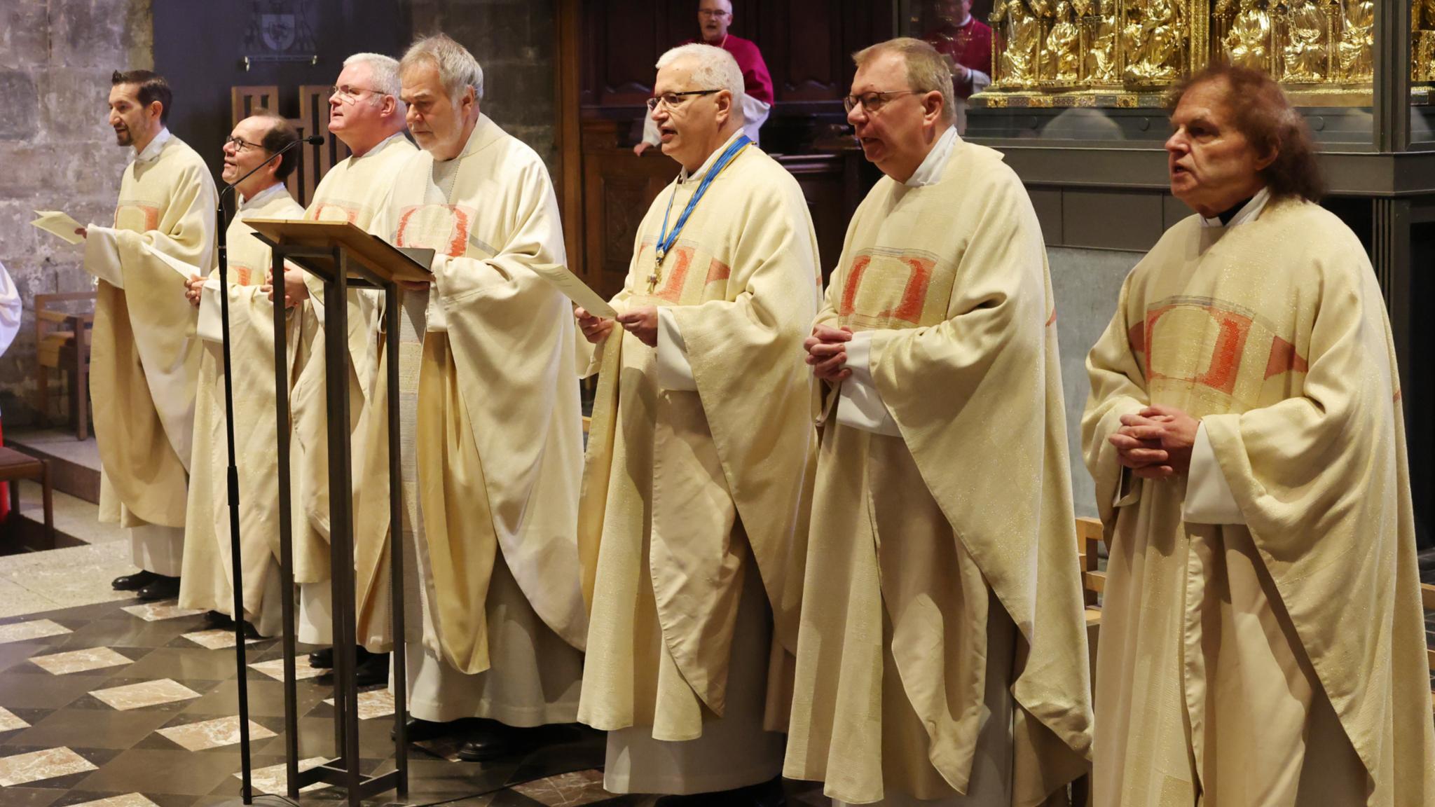 Feierliche Amtseiführung im Aachener Dom