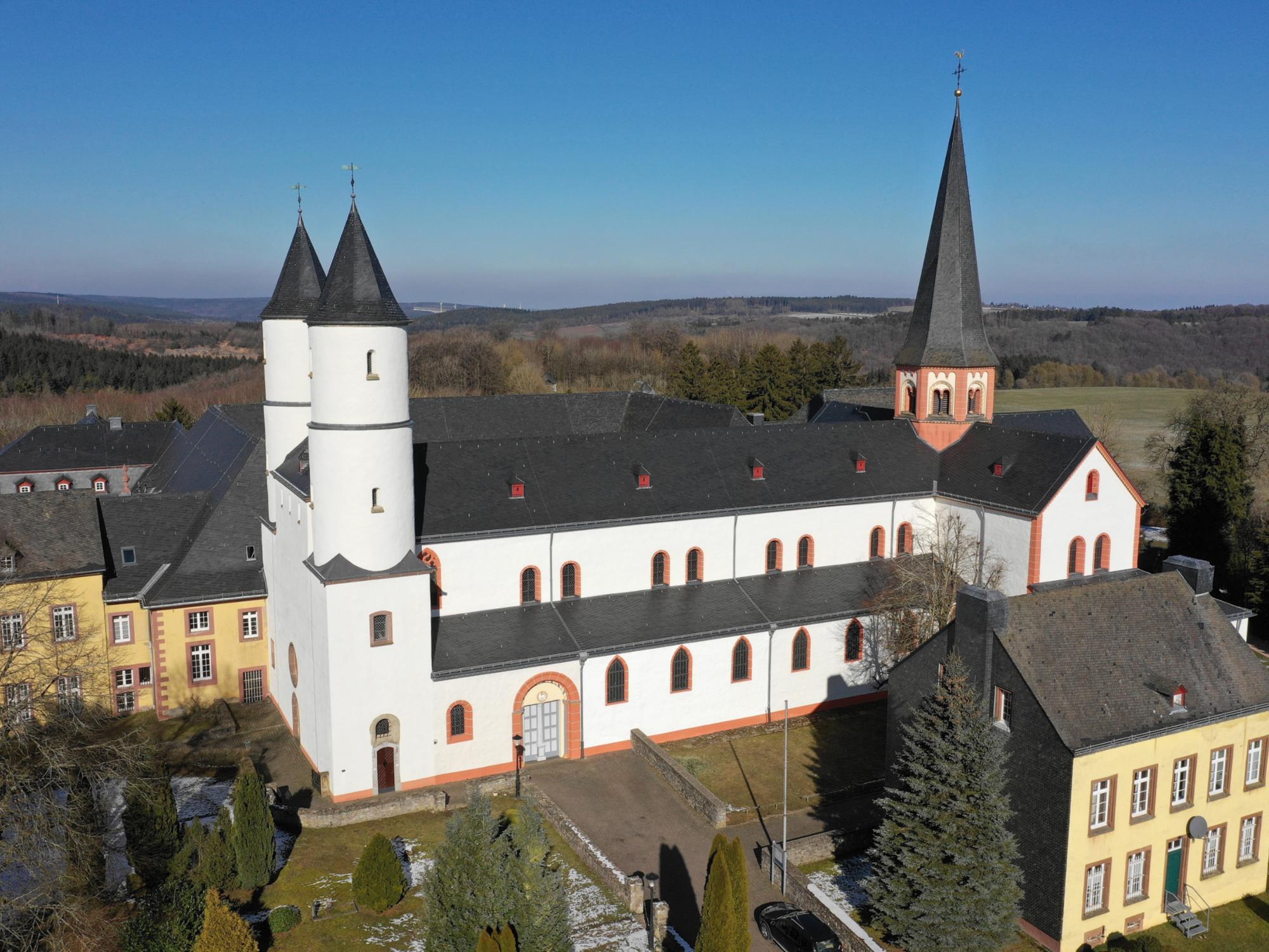 Start und Zielpunkt des Tages ist das Kloster Steinfeld in der Eifel.