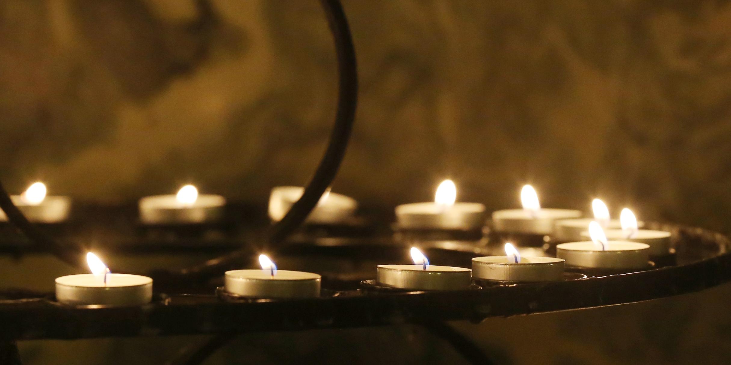 Kerzen im Aachener Dom