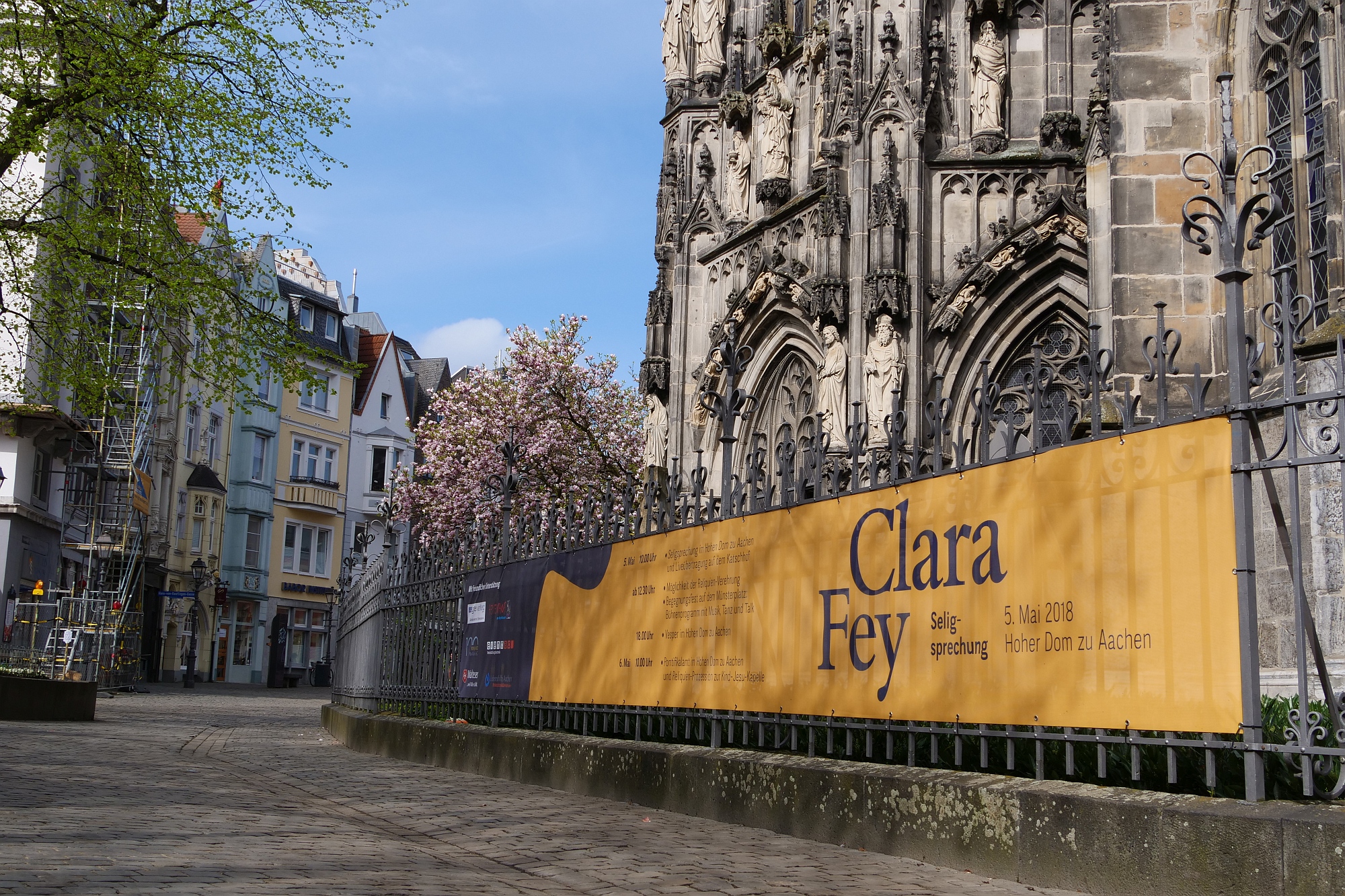 Banner am Dom