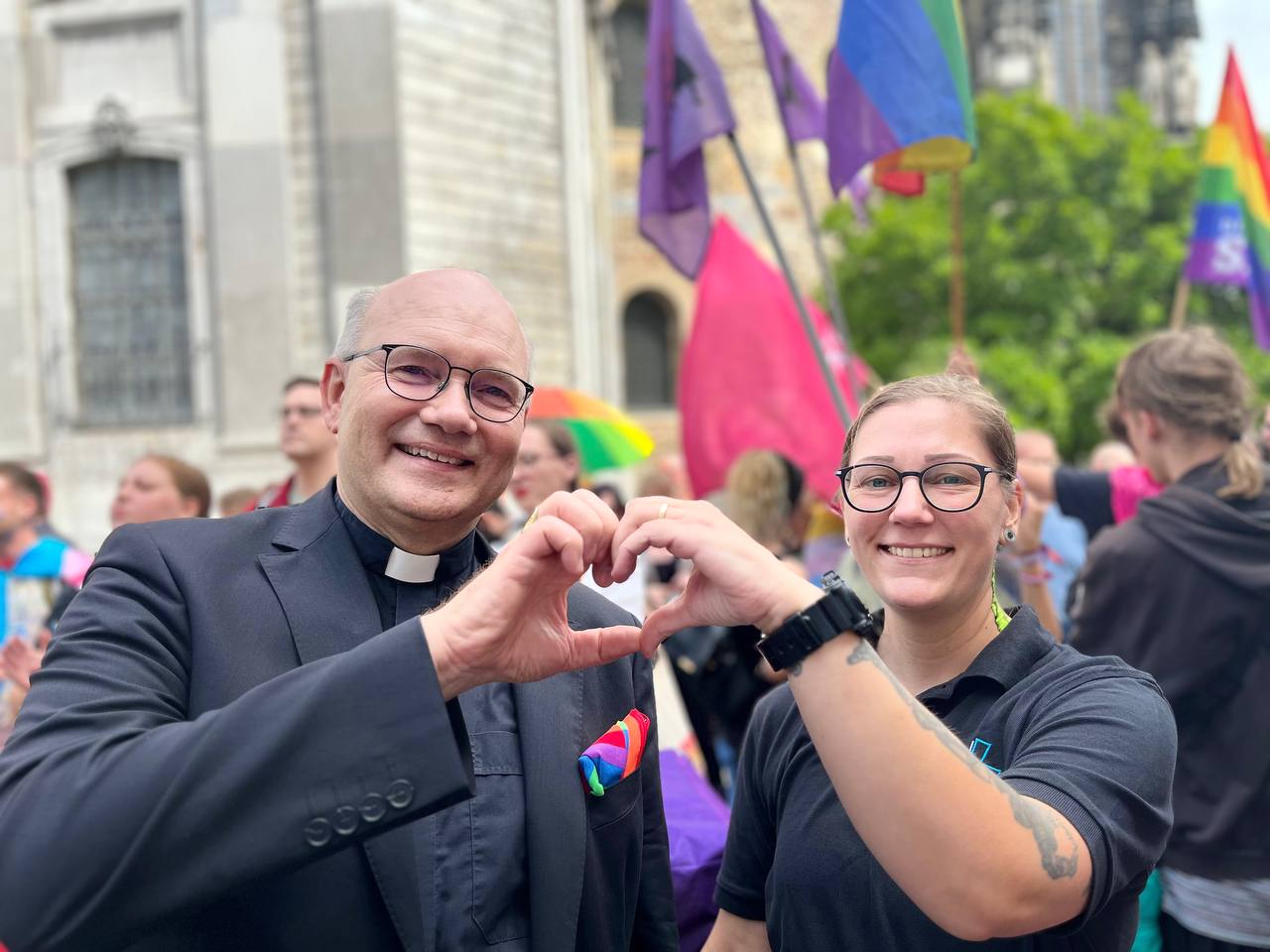 Bischof Dr. Helmut Dieser und Christina Pütz, Synodale Jugendreferentin im Kirchenkreis Aachen (c) A. Bühl / Evangelischer Kirchenkreis Aachen