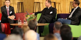 V.l. Prof. Dr. Stefan Wrobel, Generalvikar Dr. Andreas Frick, Dr. Oliver Grün