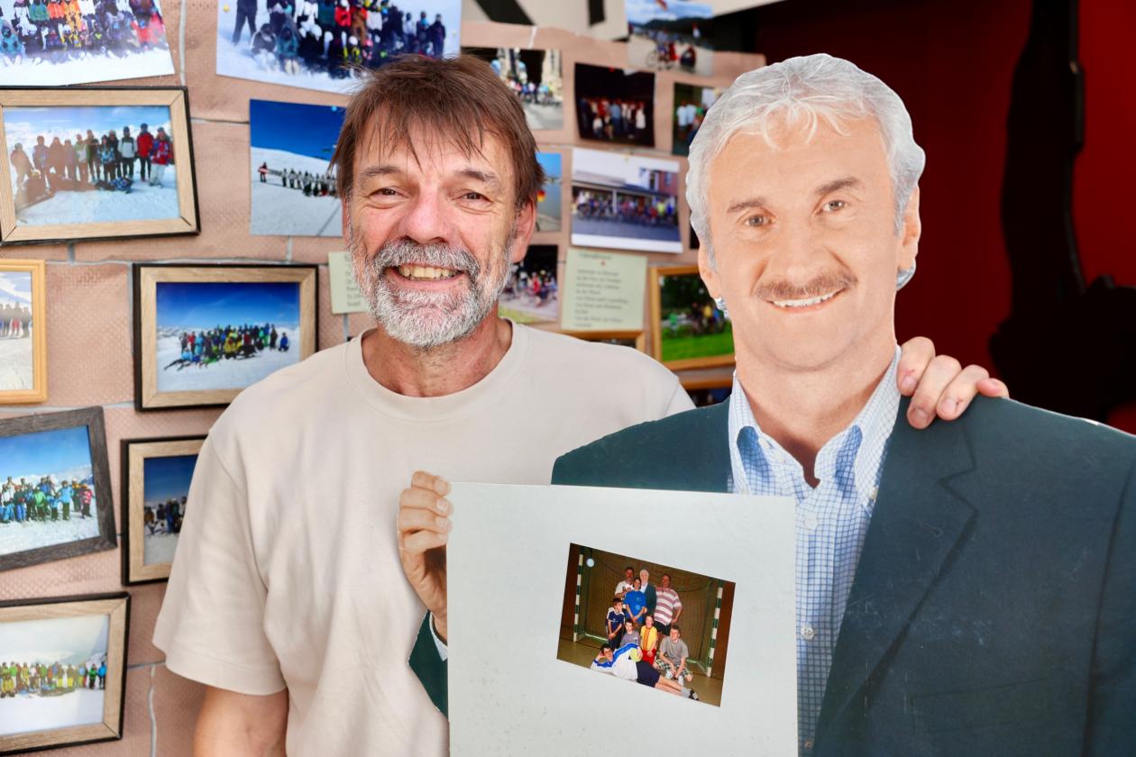 Elmar Decker, Leiter des Dürener Roncalli-Hauses, verabschiedet sich nach 36 Jahren in der Offenen Jugendarbeit. (c) Stephan Jonen Elmar Decker, Leiter des Dürener Roncalli-Hauses, verabschiedet sich nach 36 Jahren in der Offenen Jugendarbeit.