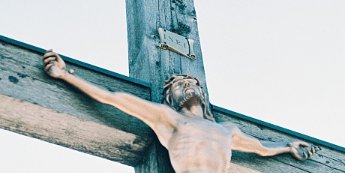 „Vor dem Kreuz zu erkennen, dass ich ein Sünder bin und er auch meine Sünde beichtet, das ist keine Schande, sondern Gnade!“ , unterstrich Dieser in der Karfreitagsliturgie im Aachener Dom.