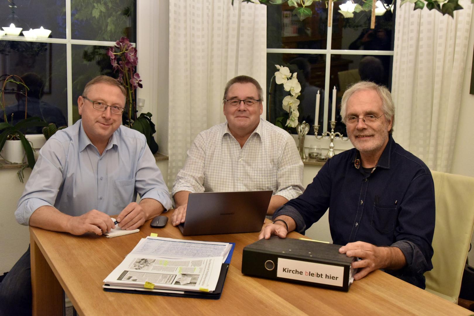 Haben das Netzwerk „Kirche bleibt hier“ im Jahr 2019 gegründet (v.l.): Heinz-Günter Jünger, Dieter Verheyen und Herbert Schaber. (c) Andreas Herrmann