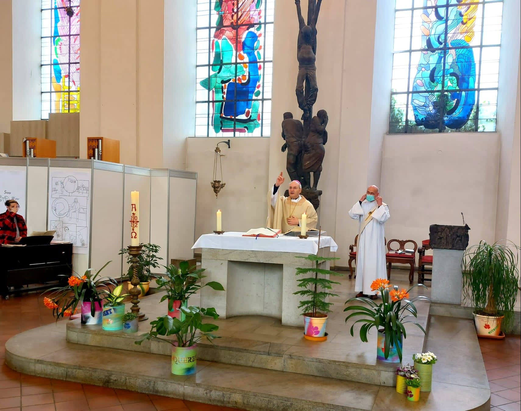 Messe St. Peter - 1. Mai mit Bischof Dr. Helmut Dieser (c) Wolfgang Offermann  Stabsstelle Öffentlichkeit und Kommunikation  des Regionalen Caritasverband Aachen
