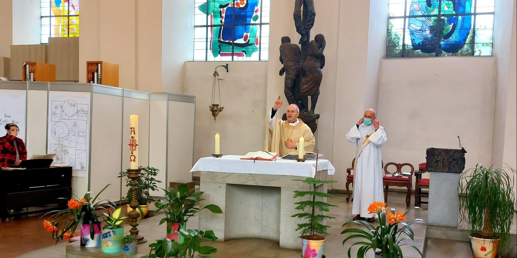 Messe St. Peter - 1. Mai mit Bischof Dr. Helmut Dieser