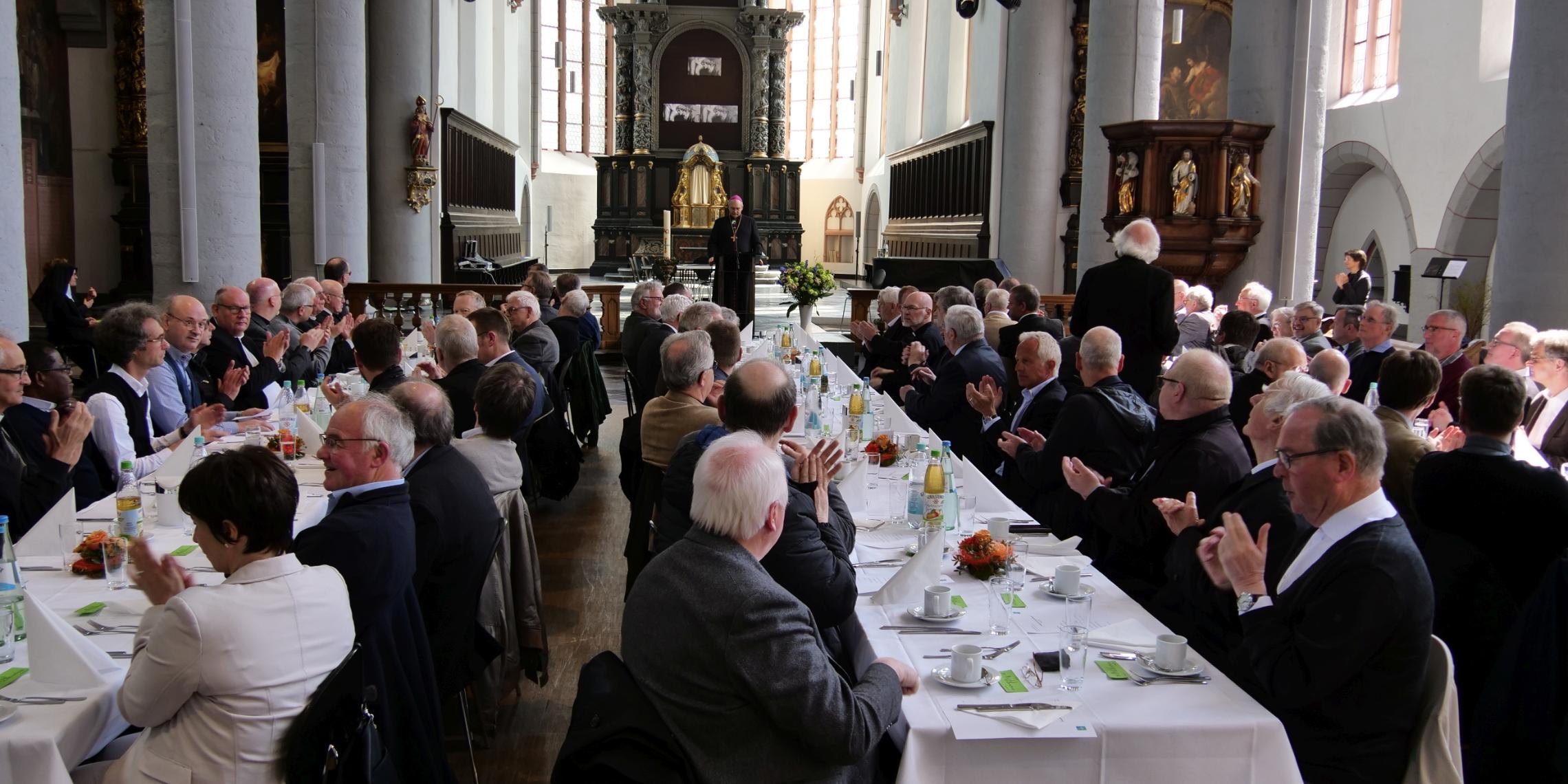 Tag der Priester und Diakone