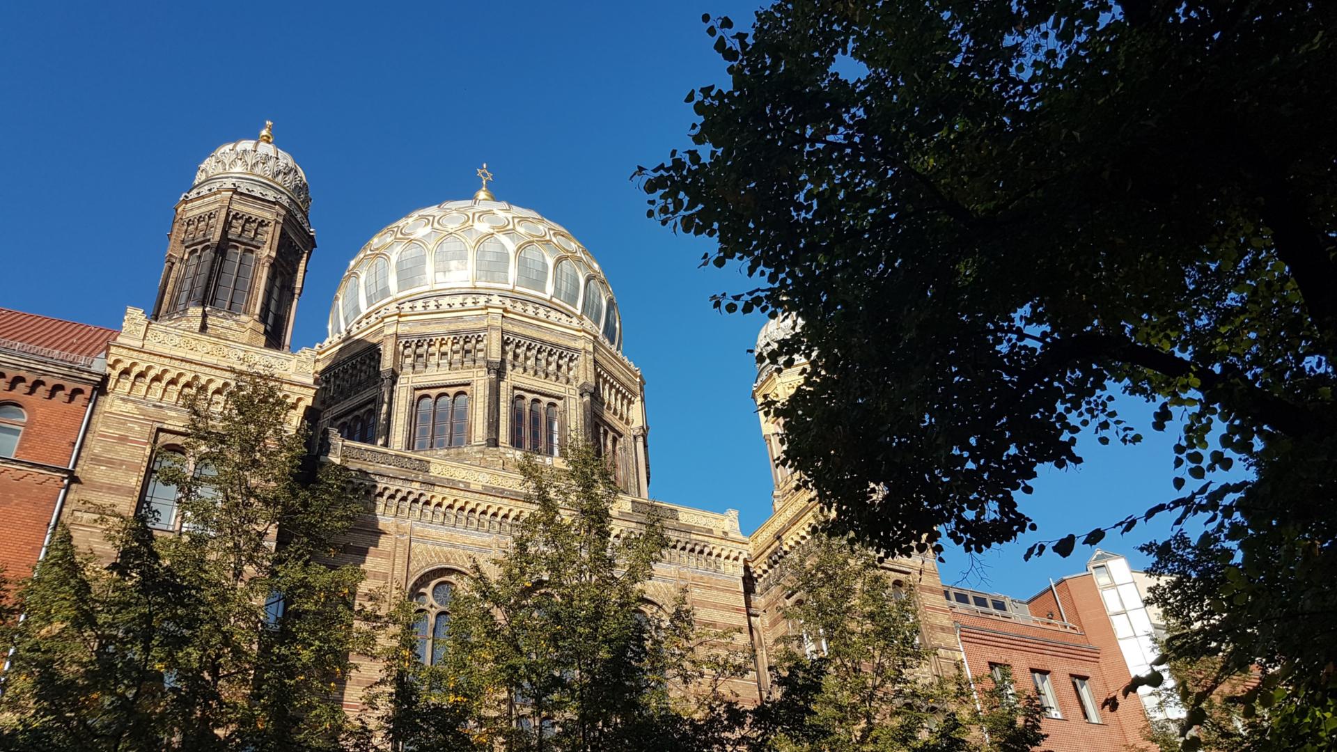 Das gemeinsame Grußwort der Bischöfe und der evangelischen Kirchenleitungen in NRW zum Rosch HaSchana ist ein wichtiges Zeichen der Verbundenheit mit der jüdischen Gemeinschaft. (c) Bistum Aachen / Anja Klingbeil