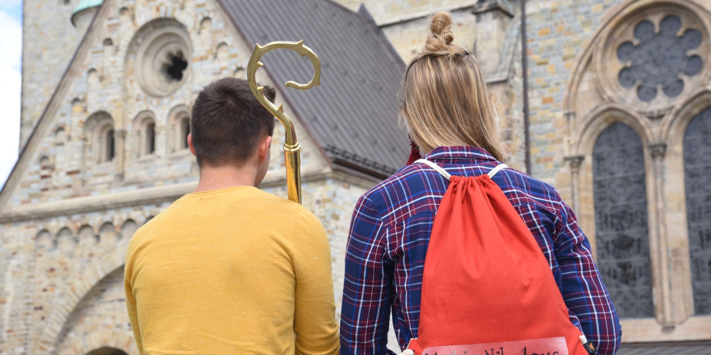 Mit der Aktion 'Tat.Ort.Nikolaus: Gutes tun – kann jeder' ruft das Bonifatiuswerk dazu auf, in der Tradition des heiligen Nikolaus selbst aktiv zu werden und gute Taten zu vollbringen.