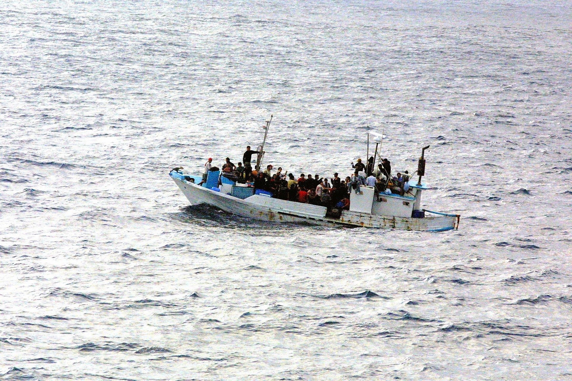 Flüchtlingsboot (c) Bild von Gerd Altmann auf Pixabay