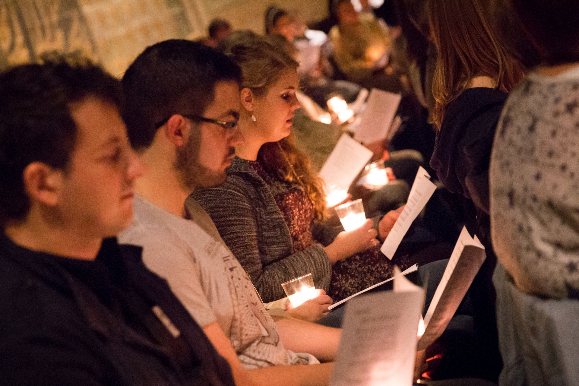 Nachtgebet „zwanzig:fünfzehn“ im Aachener Dom (c) Bistum Aachen / Luz Müller