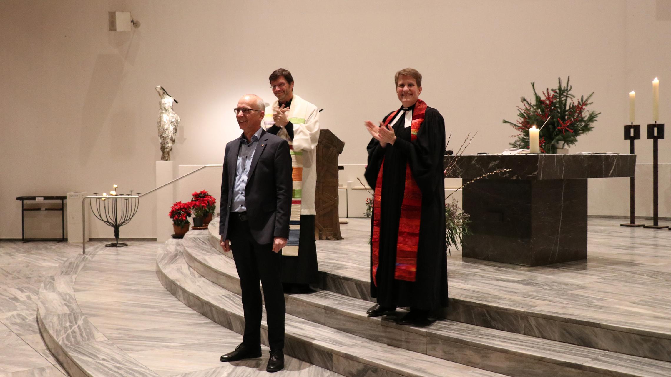 Applaus für Koordinator bei der Beauftragung von Thilo Esser