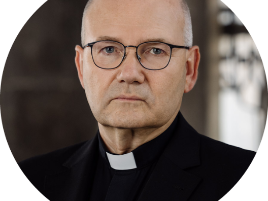 Bischof Dr. Helmut Dieser