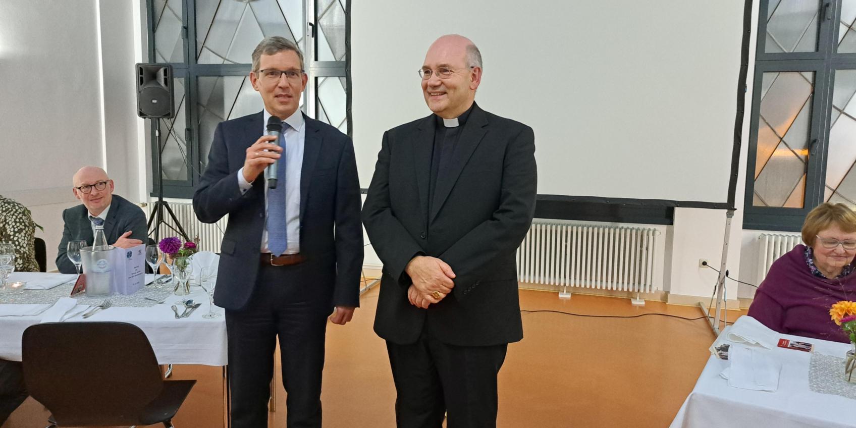 Bischof Dr. Helmut Dieser und Dr. Thomas Ervens (Bischöfliches Generalvikariat Aachen) (c) Kornelia Wickord (KED)
