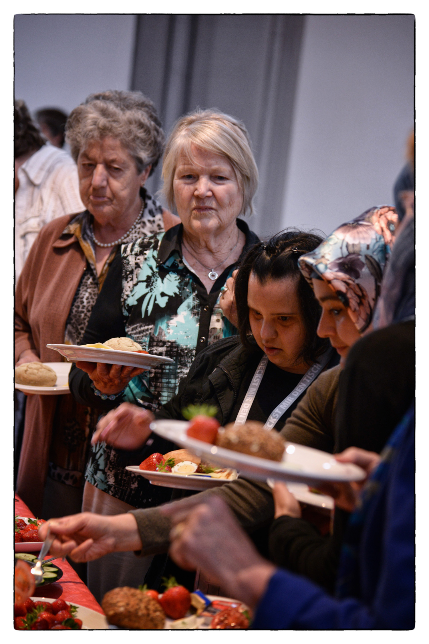 Interreligiöses Frauenfrühstück bei der Heiligtumsfahrt 2014 (c) Ute Haupts