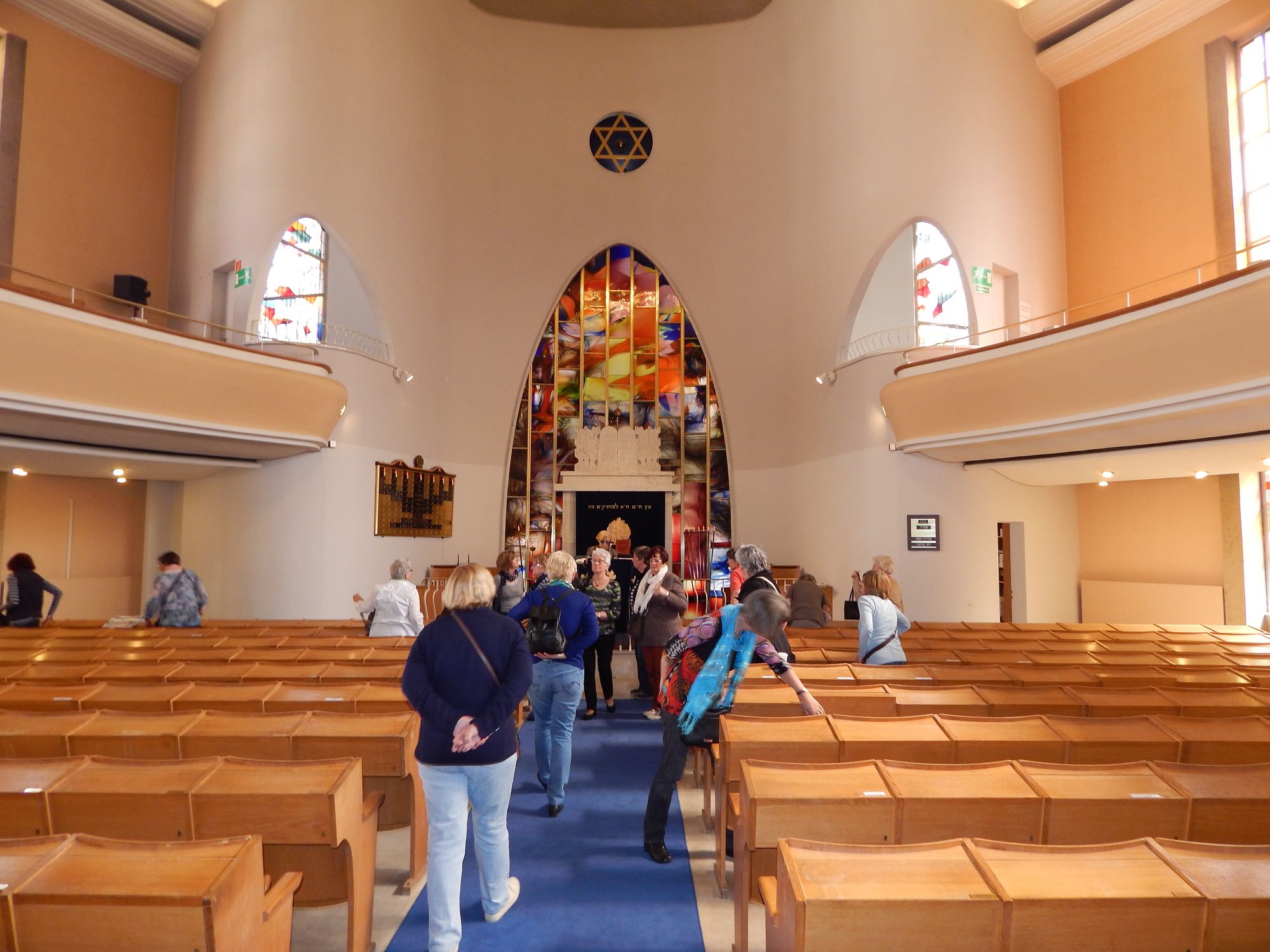 Synagogenbesuch Düsseldorf am 16.4.2015 (c) Frauenseelsorge für die Region Mönchengladbach