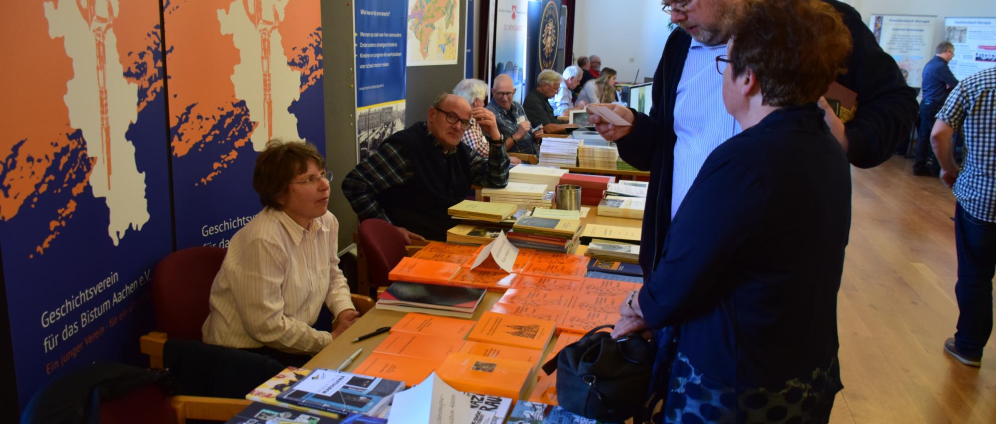 Geschichtsverein beim 3. Euregionalen Geschichtsmarkt in der Abtei Rolduc