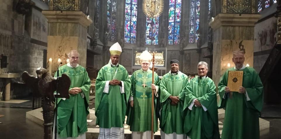 Eröffnungsmesse der Partnerschaftswoche im Aachener Dom.
