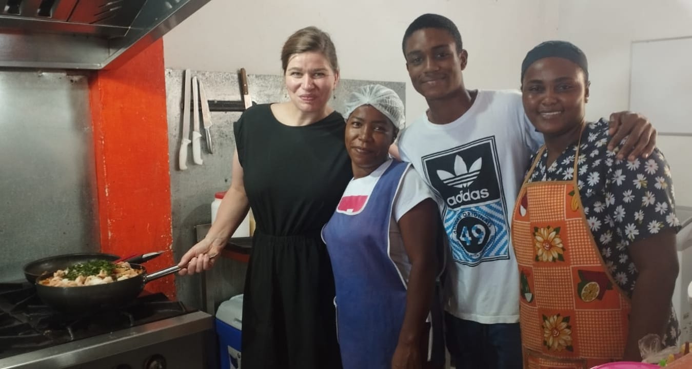 Sterneköchin Antje de Vries zu Besuch im CENTRO AFRO.