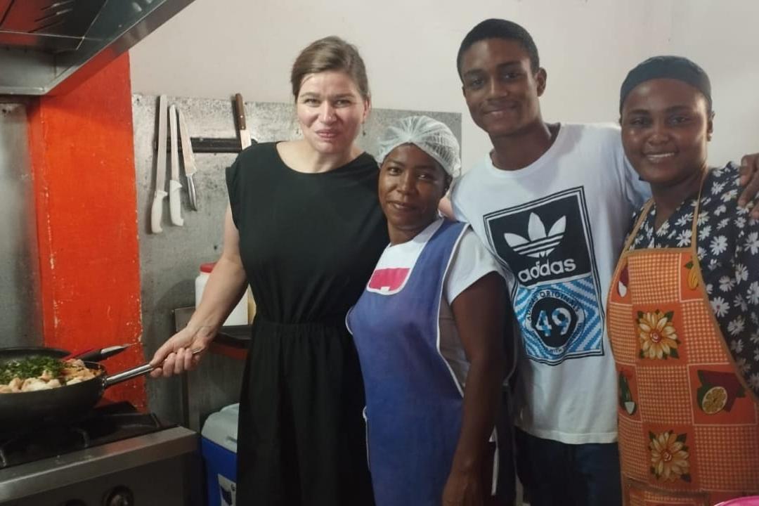 Sterneköchin Antje de Vries zu Besuch im CENTRO AFRO.