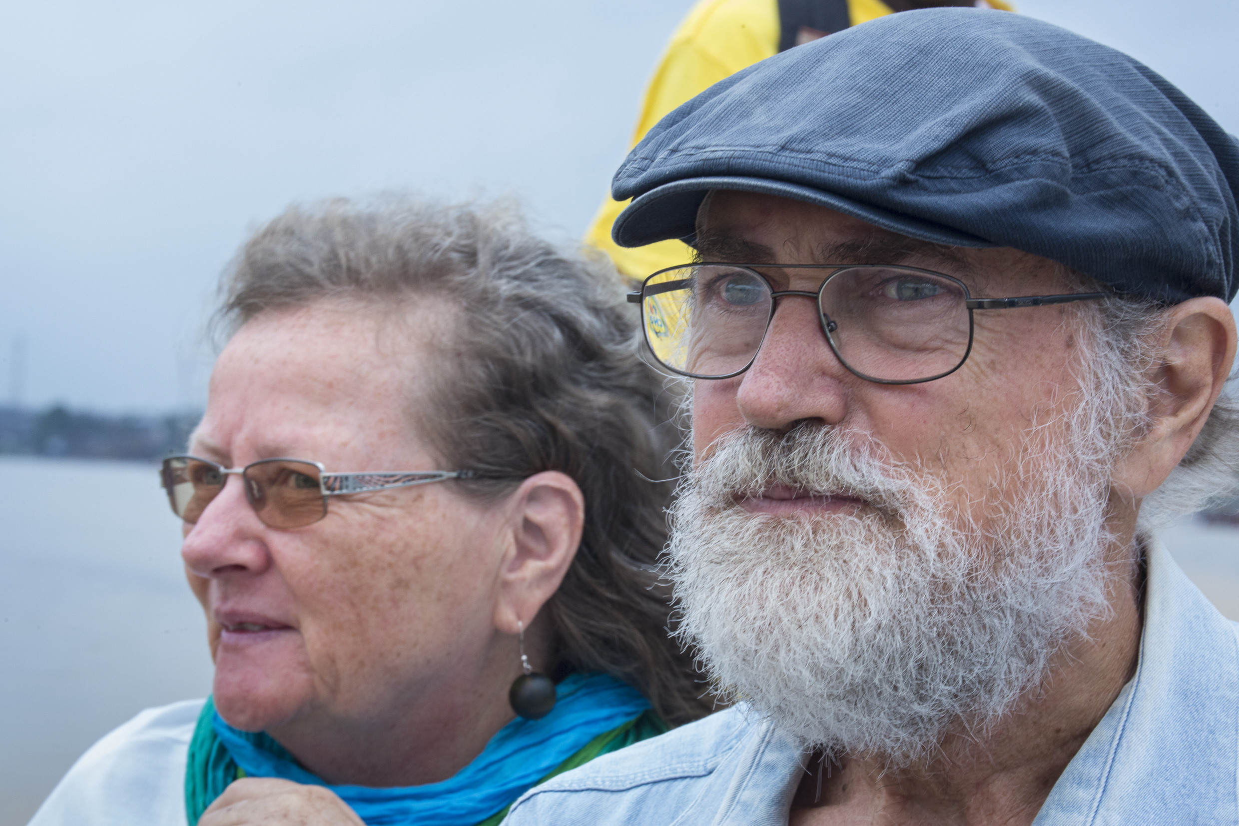 Ursula Holzapfel und Uli Kollwitz auf dem Fluss