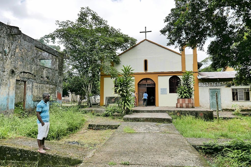 Kirche in Bellavista, Bojaya, Kolumbien, Ort des FARC-Anschlags 2002 (c) Philipp Lichterbeck/Adveniat