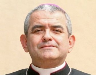 Monseñor Víctor Manuel Ochoa Cadavid (c) CEC
