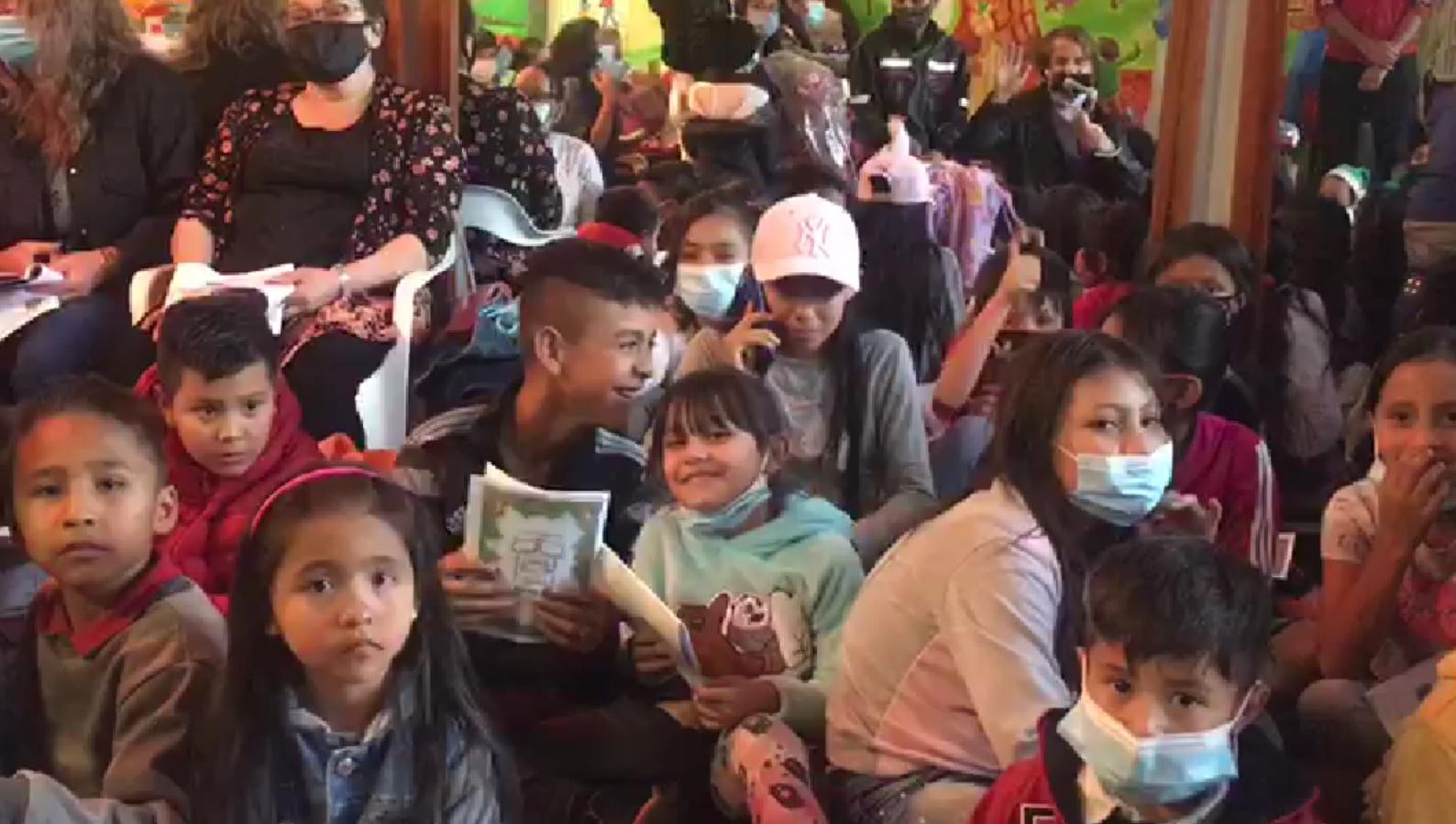 Novena in der Basisgemeinde Casitas Bíblicas, Bogotá