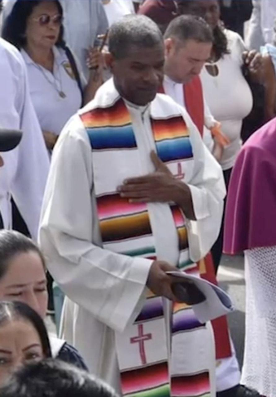 Padre Wiston Mosquera Moreno