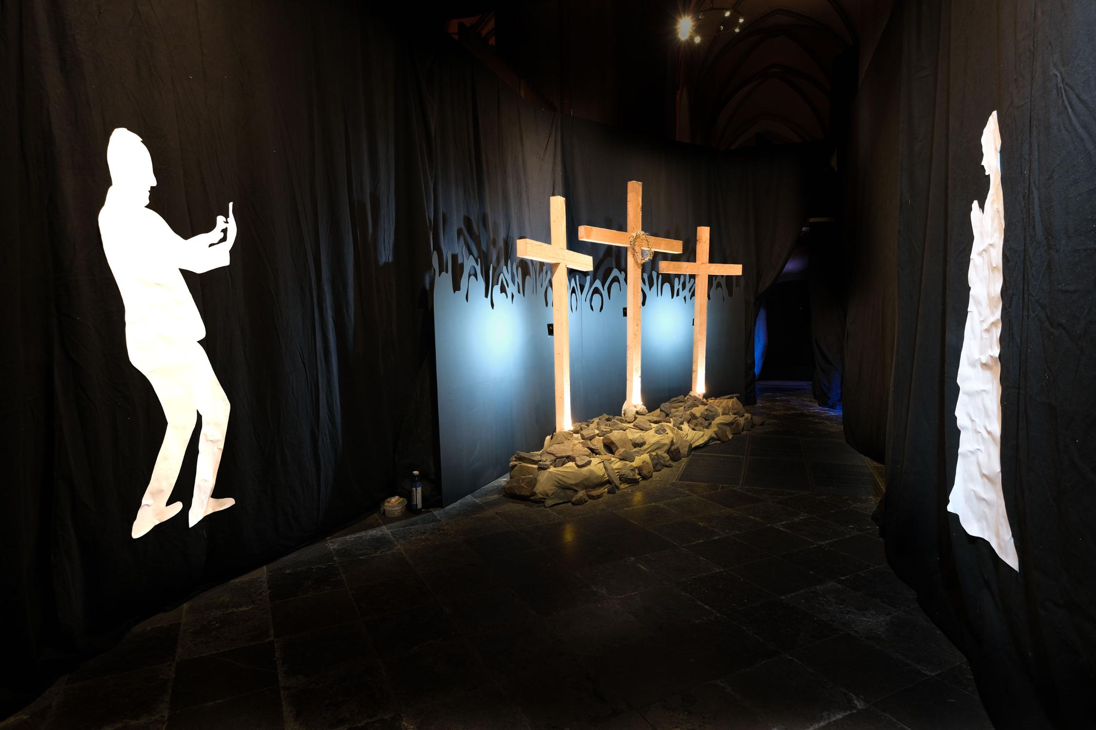 Das Grab Jesu im Ostergarten in Kempen