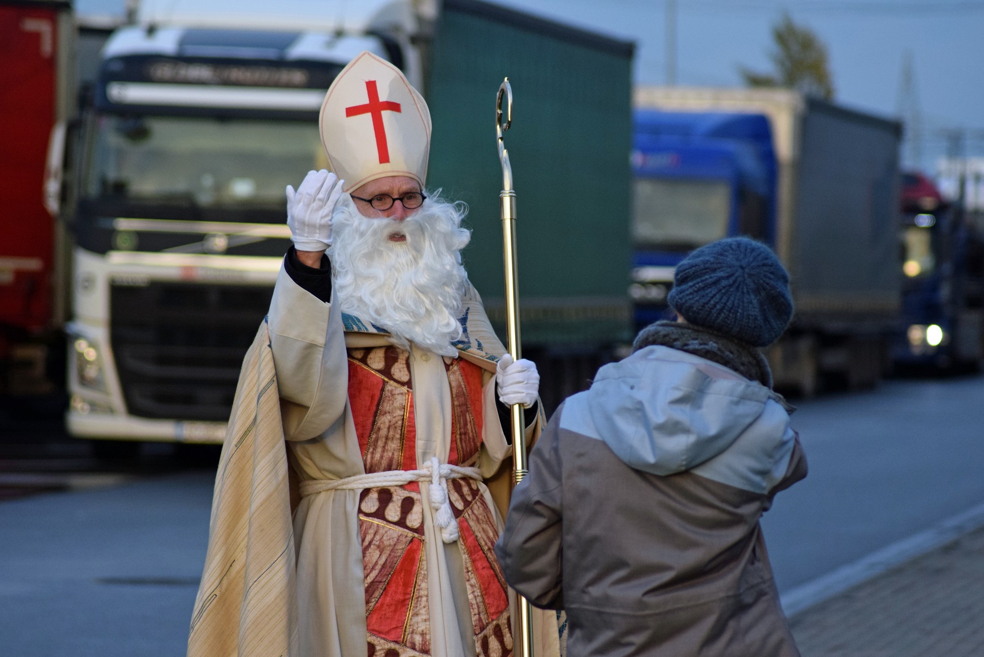 Nikolaus besucht Raststätte Aachen-Land Nord (c) Thomas Hohenschue