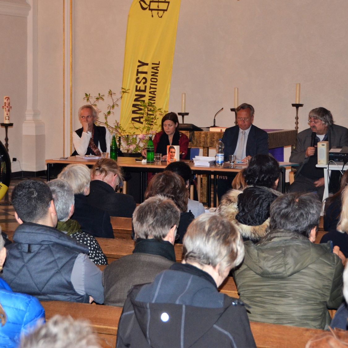 Großes Interesse bei der Länder-Info-Veranstaltung in der Aachener Annakirche.