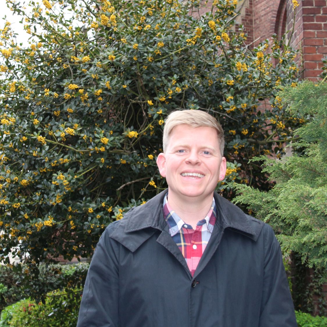 Matthias Totten ist Diakon in der Pfarrei Heiligste Dreifaltigkeit Krefeld und Vorsitzender des Arbeitslosenzentrums Viersen.
