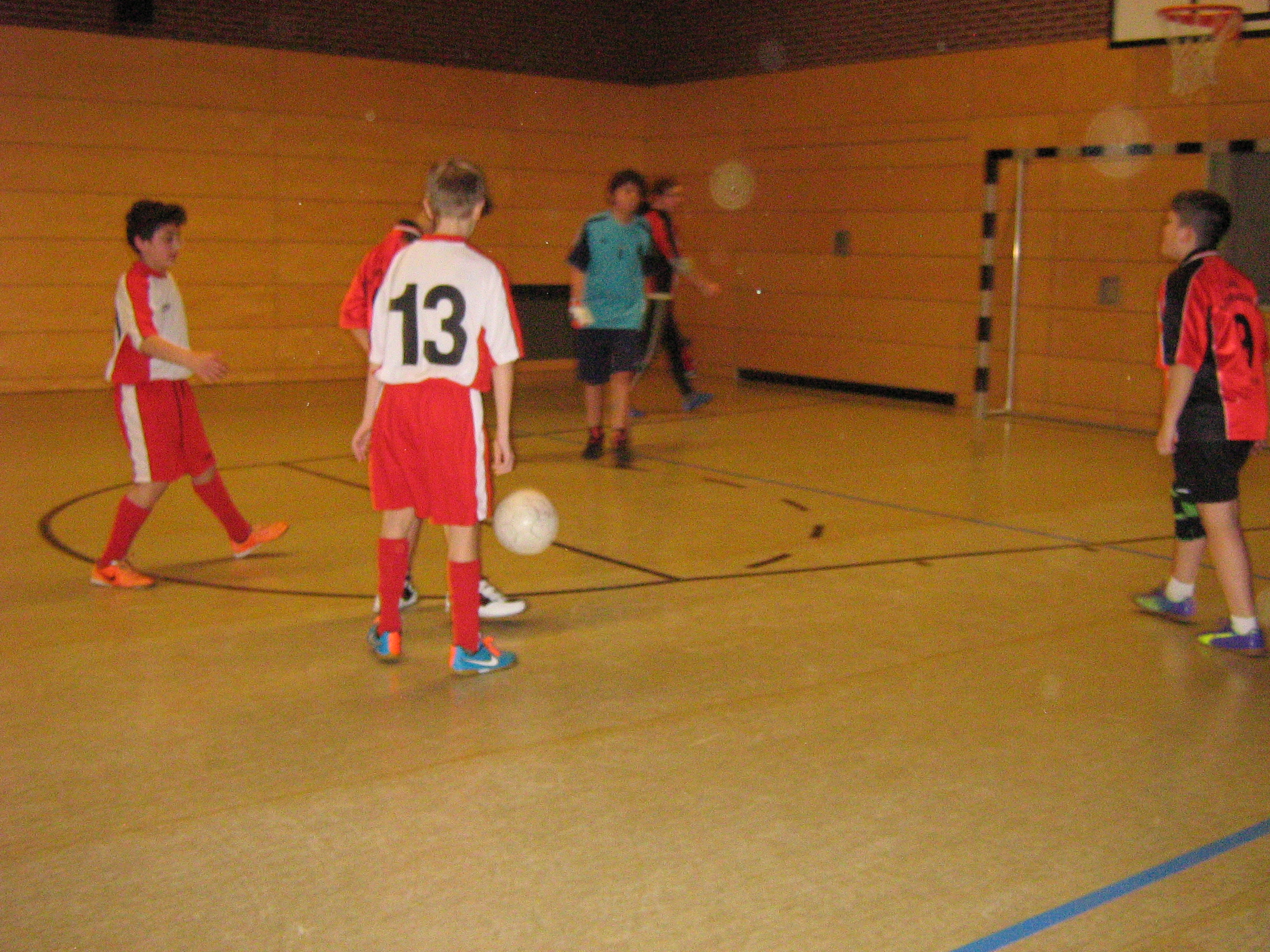 FUSSBALL