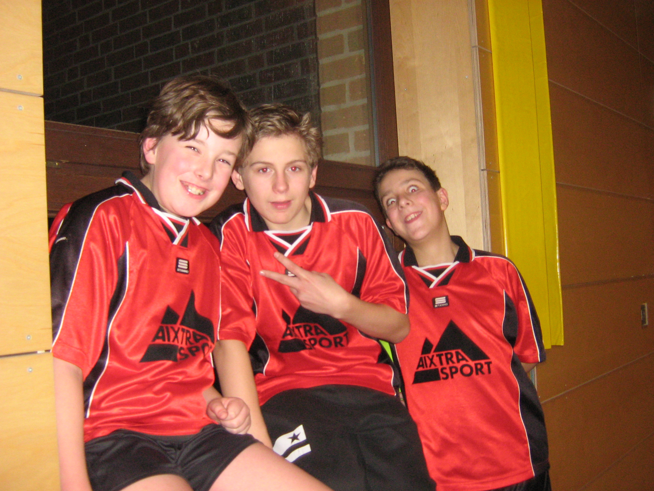 FUSSBALL
