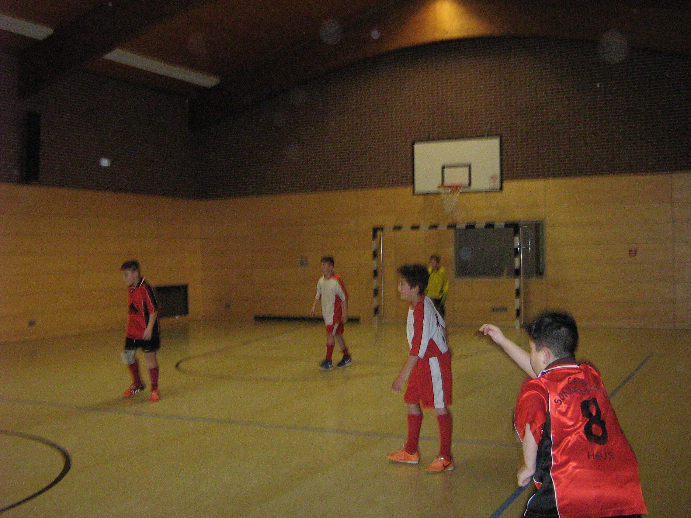 FUSSBALL